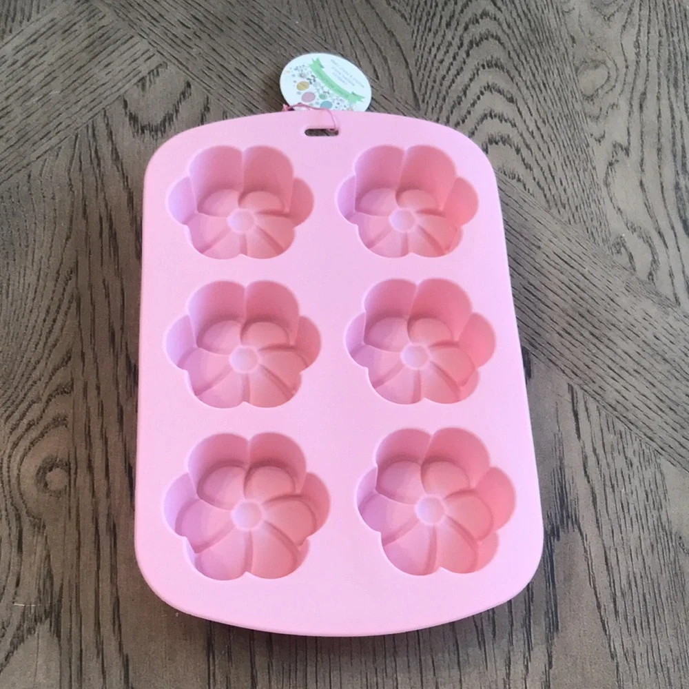Silicone Flower Mold NWT